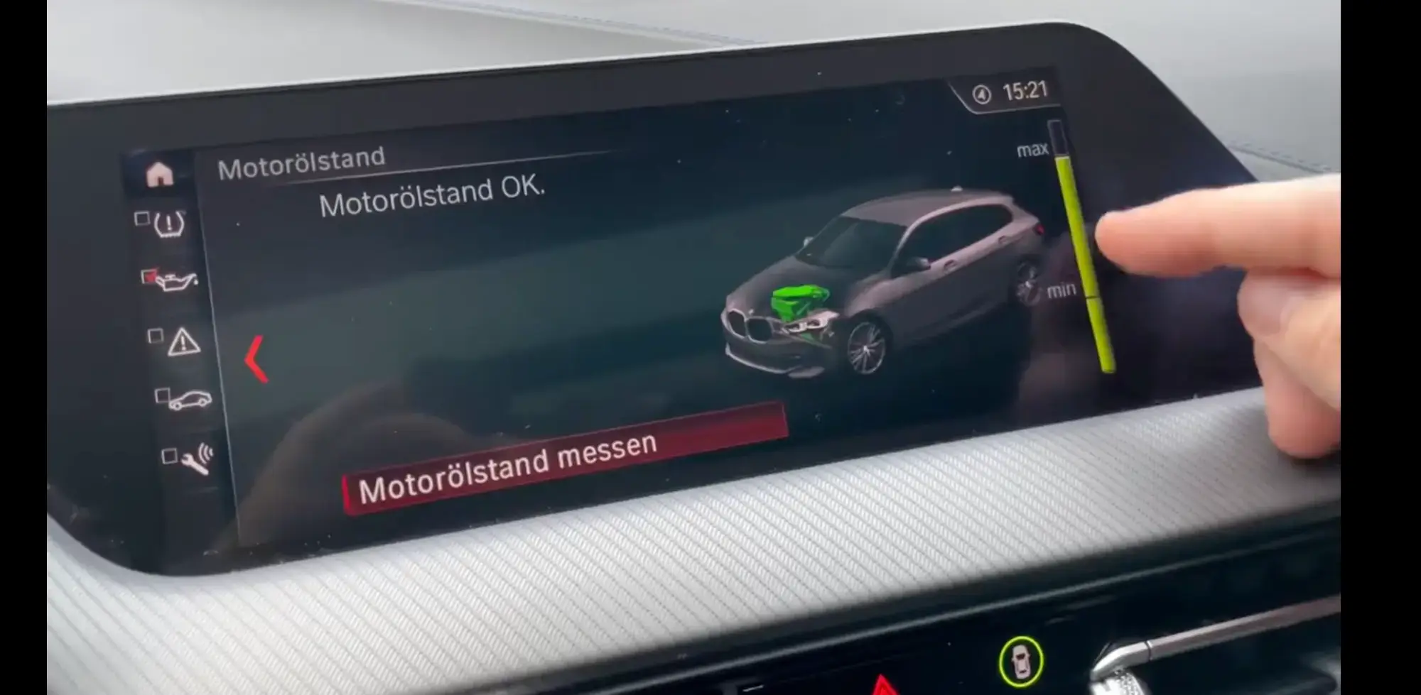 Motorölstand per Bordcomputer messen.