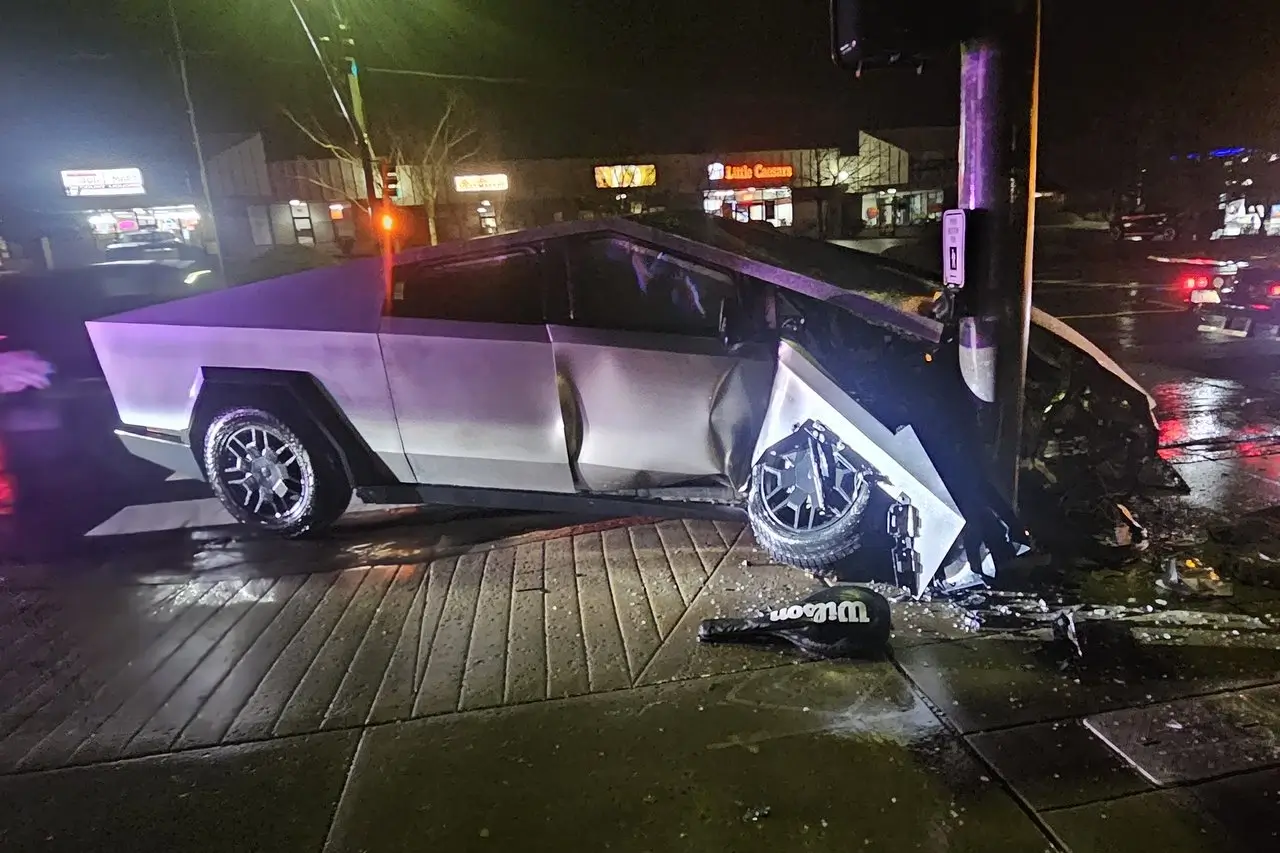 Tesla FSD 13 Unfall